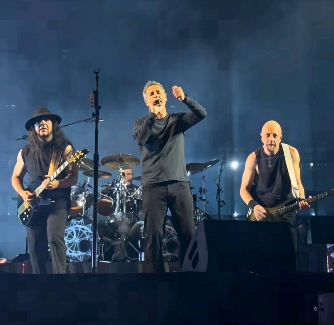 System of a Down — group photograph
